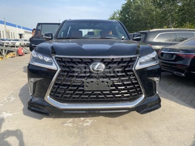 美规2021款 雷克萨斯LX570 八座 豪华包 运动包