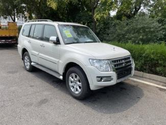 2022款 三菱帕杰罗V93 3.0L GLS 织物 15510877887（同微信） 价格可能随时有变动 欢迎咨询 全国可分期